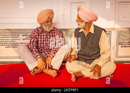 Pilger, Goldener Tempel, Amritsar, Punjab, Indien Stockfoto
