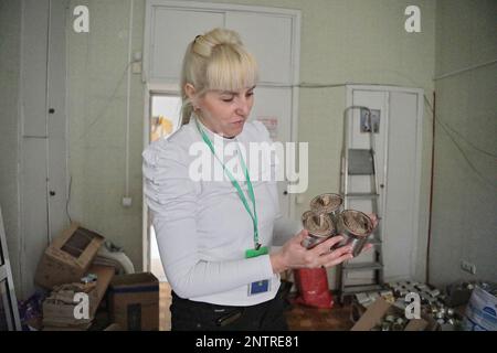 Nicht exklusiv: ODESA, UKRAINE - 27. FEBRUAR 2023 - Chefspezialist der Citizen Service Department Nr. 14 der Pensionsfonds im Distrikt Prymorskyi Stockfoto