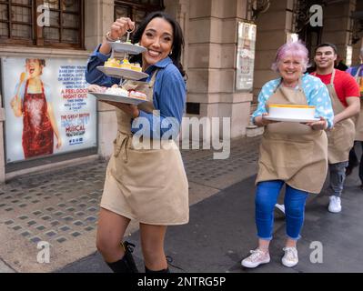 © Jeff Moore The Great British Bake Off Musical öffnet am West End im Noël Coward Theatre für einen zwölfwöchigen Lauf vom 25. Februar bis 13. Mai 2023. ICH Stockfoto