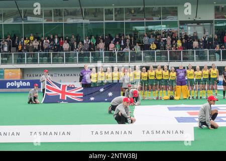 Hobart, Australien. 28. Februar 2023. Australia National Women's Field Hockey-Team während des 2022/23 stattfindenden Spiels der International Hockey Federation (FIH) Women's Pro-League zwischen Australien und Argentinien im Tasmanian Hockey Centre. Endergebnis: Australien 2:0 Argentinien. Kredit: SOPA Images Limited/Alamy Live News Stockfoto