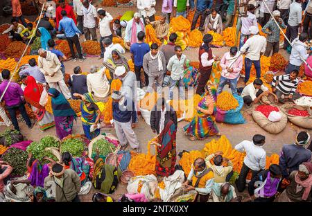 Der Blumenmarkt, Varanasi, Uttar Pradesh, Indien Stockfoto