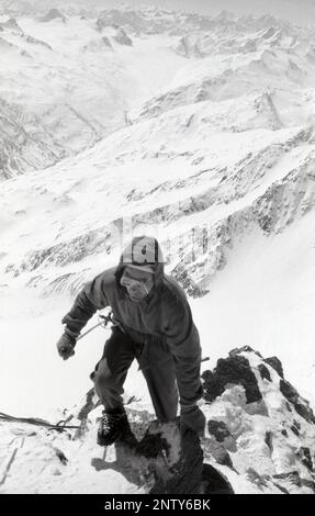 Skitour zum Gipfel der Wildspitze, Ötztalalpen, Mittelöstlichen Alpen, Tirol, Österreich, 1956 Stockfoto