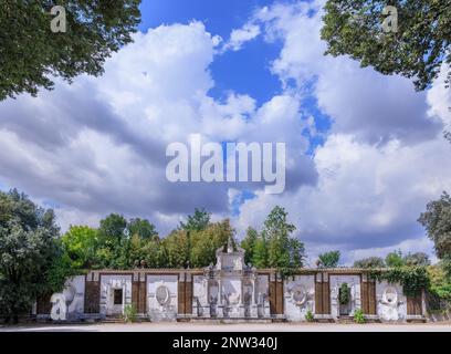 Villa borghese Garden in Rom, Italien. Blick auf das Theater im Deer Park. Stockfoto