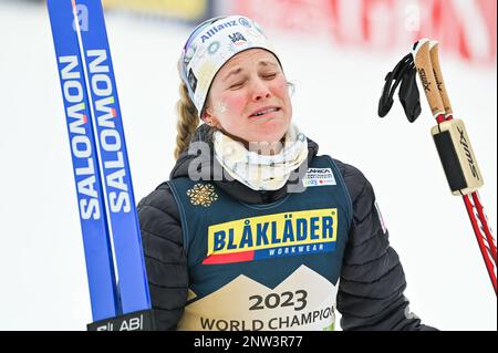 Planica, Slowenien. 28. Februar 2023. American Jessie Diggins, nachdem sie bei den FIS Nordic Ski World Championships 2023 in Planica, Slowenien, das Freistil-Rennen 10-K für Frauen gewonnen hatte. John Lazenby/Alamy Live-Nachrichten Stockfoto