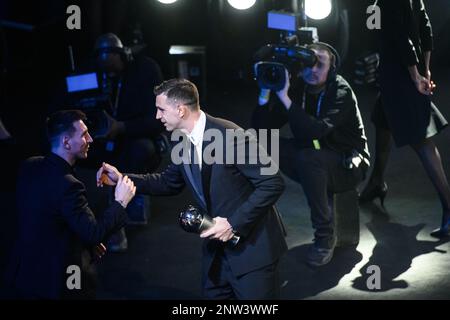 Julien Mattia / Le Pictorium - Bester FIFA AWARD 2023 Zeremonie bei der Salle Pleyel in Paris - 28/2/2023 - Frankreich / Ile-de-France (Region) / Paris - Emiliano martinez bei der Zeremonie der besten FIFA Awards in der Salle Pleyel in Paris, 27. Februar 2023 Stockfoto