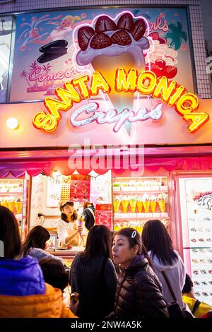 Crêpes-stand, in Takeshita Dori, Tokyo, Japan Stockfoto