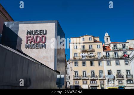 Fassade des Fado-Museums in Alfama, Lissabon, Portugal Stockfoto