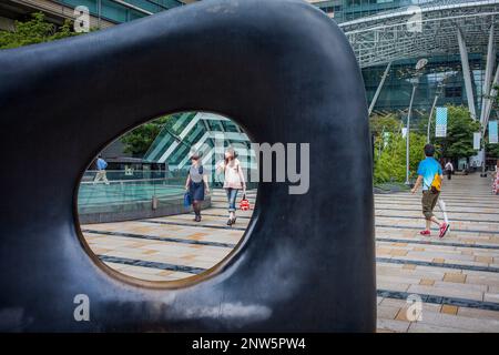 Skulptur-Form des Geistes von Kan Yasuda, in Tokyo Midtown, Roppongi, Tokyo, japan Stockfoto