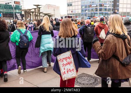 Berlin, Deutschland 3./8/2020. März zum Internationalen Frauentag in Berlin. Stockfoto