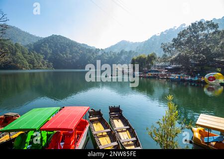 Verschiedene Ausblicke auf Sattal Lake, Uttarakhand Stockfoto