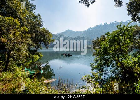 Verschiedene Ausblicke auf Sattal Lake, Uttarakhand Stockfoto