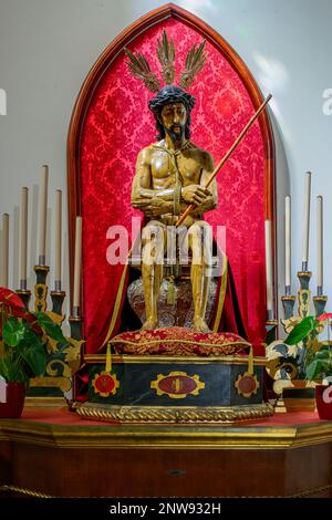 Das Altarbild von Ecce Homo (lokal bekannt als Señor de la Cañita) in der Kapelle der Heiligen Teresa von Avila in der Laguna-Kathedrale. Stockfoto