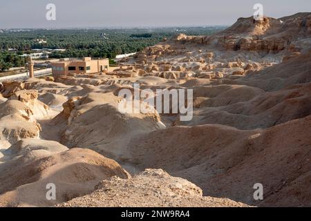 Al Qarah Mountain, schöner und historischer Ort für einen Besuch und eine Wanderung, Saudi-Arabien, 19. Januar 2022. (CTK Photo/Ondrej Zaruba) Stockfoto