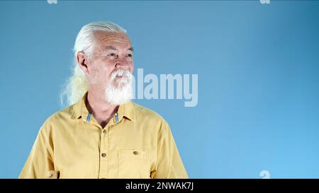 Der Weiße Alte Mann Sieht Aus Wie Ein Porträtfoto Stockfoto