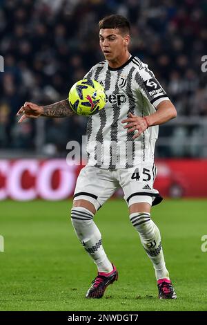 Turin, Italien. 28. Februar 2023. Enzo Barrenchea vom FC Juventus in Aktion während des Fußballspiels der Serie A zwischen dem FC Juventus und dem FC Turin im Stadion Juventus in Turin (Italien), 28. Februar 2023. Foto Giuliano Marchisciano/Insidefoto Credit: Insidefoto di andrea staccioli/Alamy Live News Stockfoto