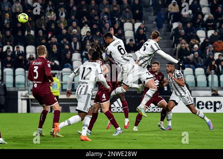 Turin, Italien. 28. Februar 2023. Danilo Luiz Da Silva vom FC Juventus erzielt beim Fußballspiel der Serie A zwischen dem FC Juventus und dem FC Turin im Juventus-Stadion in Torino (Italien) am 28. Februar 2023 das Tor von 2-2. Foto Giuliano Marchisciano/Insidefoto Credit: Insidefoto di andrea staccioli/Alamy Live News Stockfoto