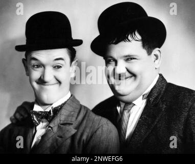 Laurel und Hardy, ein britisch-amerikanisches Comedy-Duo während der frühen klassischen Hollywood-Ära des amerikanischen Kinos, Engländer Stan Laurel (1890–1965) und American Oliver Hardy (1892–1957). Stockfoto