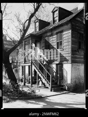 343 Habersham Street, Savannah, Chatham County, Georgia. Carnegie Survey of the Architecture of the South (Carnegie-Umfrage zur Architektur des Südens). Vereinigte Staaten, Georgia, Chatham County, Savannah, Dormers, Treppen, Porches, Häuser. Stockfoto