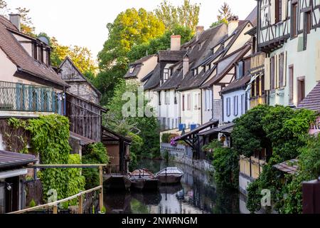 Blick auf die Stadt Colmar, La Petite Venise, Colmar, Bas-Rhin, Frankreich Stockfoto