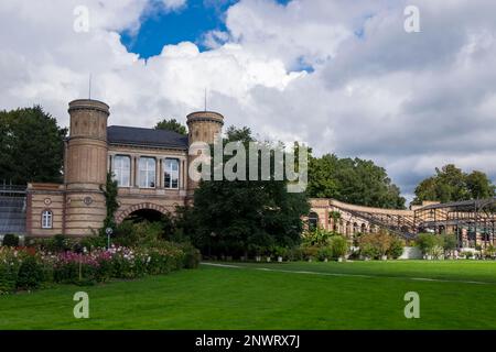 Torbogen, Botanischer Garten im Karlsruhe-Schlossgarten, Karlsruhe, Baden-Württemberg, Deutschland Stockfoto