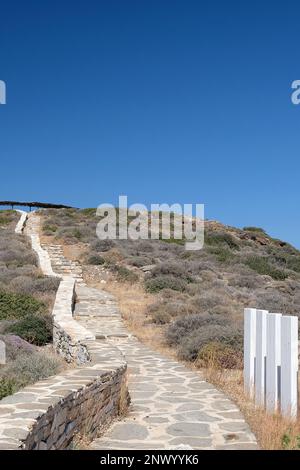 IOS, Griechenland - 29. Mai 2021 : Blick auf den Weg zum Grab des großen griechischen Dichters Homer in iOS Griechenland Stockfoto