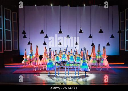 China National Acrobatic Troupe. Tiandi Theater. 10 Dongzhimen South Street, Beijing, China Stockfoto