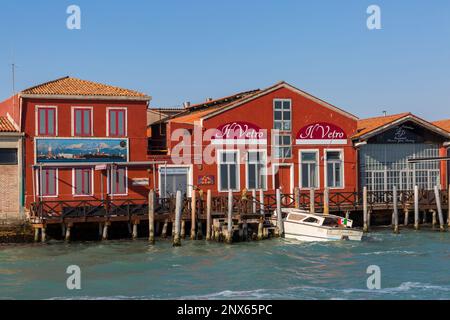 Il Vetro und LP Essential Murano Glass Factory in Murano, Venedig, Italien im Februar Stockfoto