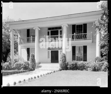 Cobb House, 504 E. Main St., Tuskegee, Macon County, Alabama. Carnegie Survey of the Architecture of the South (Carnegie-Umfrage zur Architektur des Südens). Vereinigte Staaten, Alabama, Macon County, Tuskegee, Columns, Porticoes, Porches, Häuser, Balkone. Stockfoto