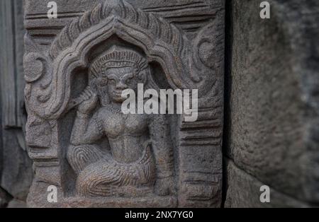 Detail, Flachrelief, zentrales Heiligtum, in Prasat hin Phimai (Phimai Historical Park), Phimai, Nakhon Ratchasima Provinz, Thailand Stockfoto