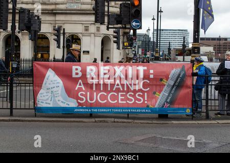 London;Großbritannien,1.,März,2023.Anti-Brexit-Aktivist Steve Bray. Protestteilnehmer am Parliament Square, Westmininster, schreiben Richard Lincoln/Alamy Live News zu Stockfoto