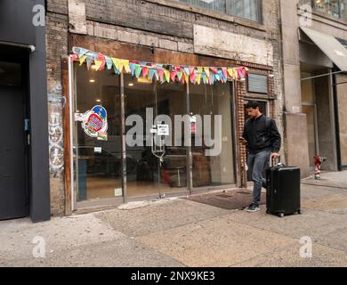 Leerstehende Immobilien im Chelsea-Viertel von New York am Donnerstag, den 16. Februar 2023. (© Richard B. Levine) Stockfoto