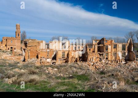 Blick auf das verlassene Dorf Belchite infolge des spanischen Bürgerkriegs, Belchite, Aragon, Spanien