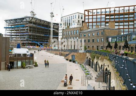 Blick vom Coal Drops Yard des neuen Google HQ King's Cross KGX1 Gebäude Büros im Bau London N1 England UK Februar 2023 KATHY DEWITT Stockfoto