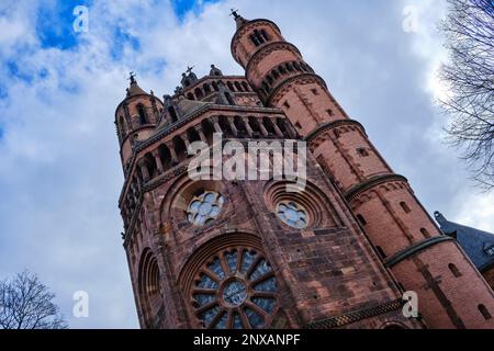 Die kaiserliche Kathedrale von St. Peter in der Stadt Worms, Rheinland-Pfalz, Deutschland, Europa. Stockfoto