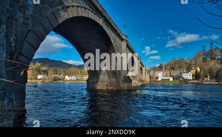 Blick auf Dunkeld und den Fluss Tay Perthshire Schottland Stockfoto