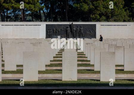 Canakkale, Türkei, 26. September 2021: Eines der Denkmäler und Friedhöfe des türkischen Armee-Märtyrers in Gelibolu, Canakkale (Akbaş Şehitliği) Stockfoto