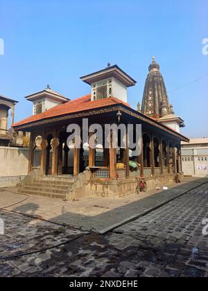 30. Februar 2023, Nageshwar Shiv Tempel in Phaltan, Satara, Indien. Stockfoto