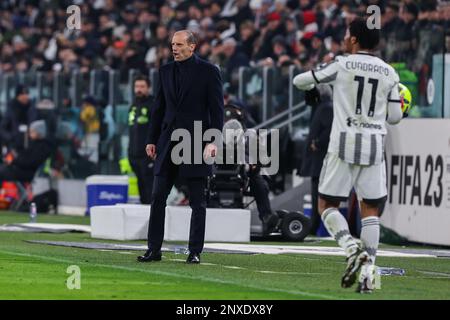 Massimiliano Allegri Cheftrainer des FC Juventus während des Fußballspiels der Serie A 2022/23 zwischen dem FC Juventus und dem FC Turin im Allianz-Stadion. (Endstand; Juventus 4:2 Torino) Stockfoto
