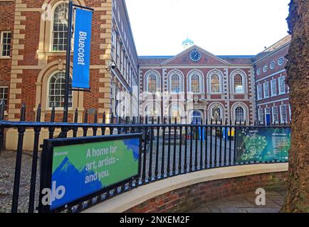 The Bluecoat Chambers, 1716–17 als Wohltätigkeitsschule erbaut, 8 School Lane, Liverpool, Merseyside, England, L1 3BX Stockfoto