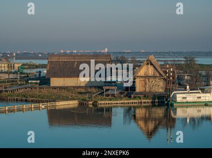 Pflanze zur Aalzucht in den Tälern von Comacchio. Provinz Ferrara, Emilia-Romagna, Italien Stockfoto