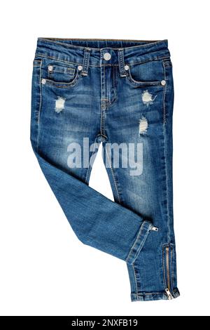 Mädchenjeans isoliert. Elegante, trendige, modische Jeans für Damen, isoliert auf weißem Hintergrund. Beschneidungspfad. Modische Denimhose für Kinder Stockfoto