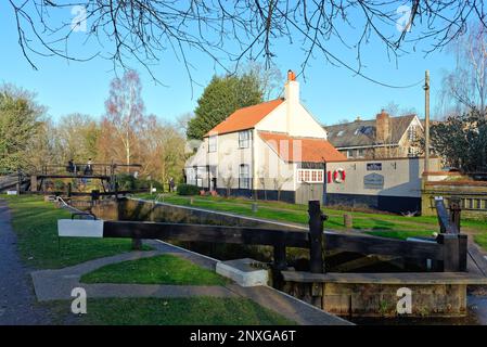 Das Schleusenhaus in Thames Lock am River Wey Navigationskanal in Weybridge Surrey England UK Stockfoto