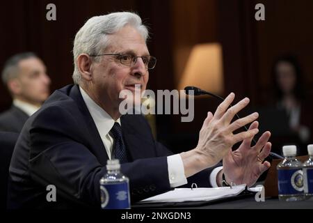 1. März 2023, Washington, Distric of Columbia, USA: US-Staatsanwalt Gn MERRICK GARLAND sagt vor dem Justizausschuss des Senats aus, dass es bei einer Anhörung des Justizministeriums am 01. März 2023 im Senat Hart/Capitol Hill in Washington DC, USA um Examine the Justice geht. (Kreditbild: © Lenin Nolly/ZUMA Press Wire) NUR REDAKTIONELLE VERWENDUNG! Nicht für den kommerziellen GEBRAUCH! Stockfoto