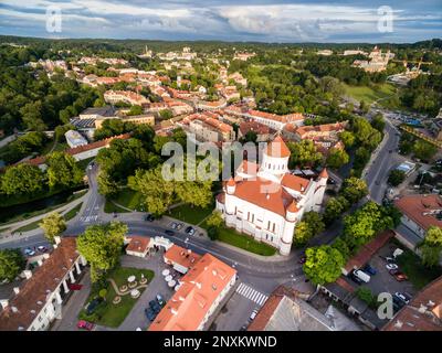 Bezirk Uzupis und Republik in Vilnius, Litauen. Einer der berühmten Bezirke in Vilnius. Die Kathedrale von Theotokos in Vilnius, das wichtigste Orthodo Stockfoto