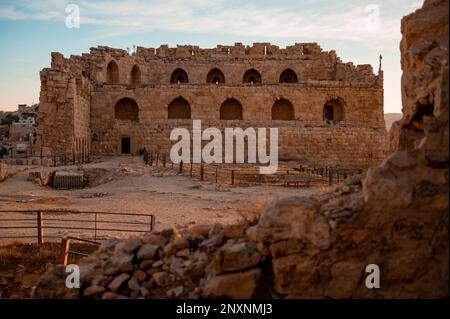 Landschaftsblick vom Gipfel des Montreal Crusader Castle in Jordanien Stockfoto