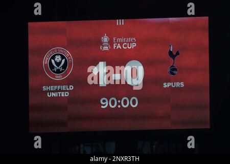 Sheffield, Großbritannien. 01. März 2023. Auf dem großen Bildschirm wird die 1-0-Punktzahl während des Emirates FA Cup Fifth Round-Spiels Sheffield United vs Tottenham Hotspur in Bramall Lane, Sheffield, Großbritannien, 1. März 2023 (Foto von Gareth Evans/News Images) in Sheffield, Großbritannien, am 3./1. März 2023 angezeigt. (Foto: Gareth Evans/News Images/Sipa USA) Guthaben: SIPA USA/Alamy Live News Stockfoto