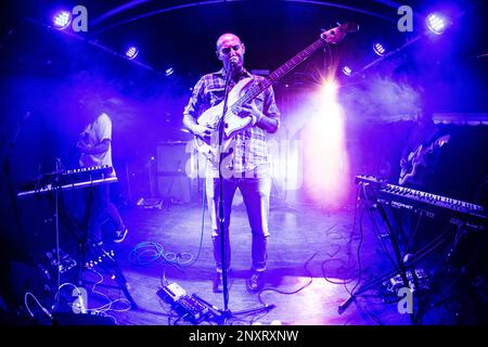 Mailand Italien. 28. Februar 2023 Die kanadische Band PREOCCUPATIONS tritt während der „Euro 2023 Tour“ live auf der Bühne des Circolo Magnolia auf. Stockfoto