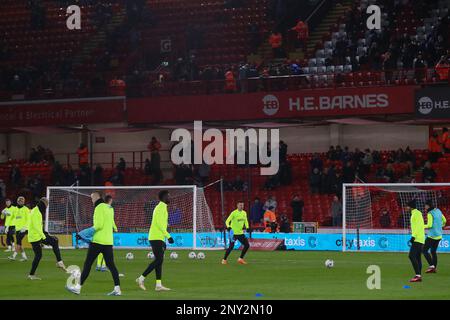 Sheffield, Großbritannien. 01. März 2023. Tottenham Hotspur-Spieler während der Aufwärmphase vor dem Emirates FA Cup Fifth Round Match Sheffield United vs Tottenham Hotspur in Bramall Lane, Sheffield, Großbritannien, 1. März 2023 (Foto von Gareth Evans/News Images) in Sheffield, Großbritannien, am 3./1. März 2023. (Foto: Gareth Evans/News Images/Sipa USA) Guthaben: SIPA USA/Alamy Live News Stockfoto