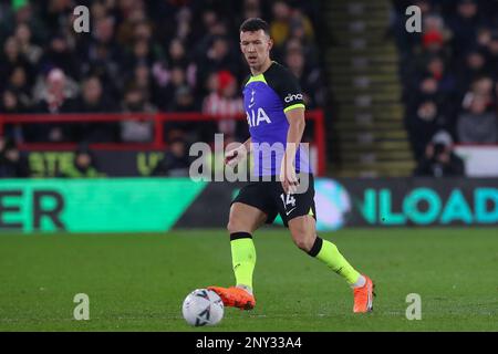 Sheffield, Großbritannien. 01. März 2023. Ivan Periši? #14 von Tottenham Hotspur spielt den Ball während des Fünftrundenspiels des Emirates FA Cup Sheffield United vs Tottenham Hotspur in Bramall Lane, Sheffield, Großbritannien, 1. März 2023 (Foto von Gareth Evans/News Images) in Sheffield, Großbritannien, am 3./1. März 2023. (Foto: Gareth Evans/News Images/Sipa USA) Guthaben: SIPA USA/Alamy Live News Stockfoto