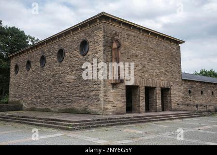 Bestattungssaal, Zentralfriedhof, Freigrafendamm, Bochum, Ruhrgebiet, Nordrhein-Westfalen, Deutschland Stockfoto